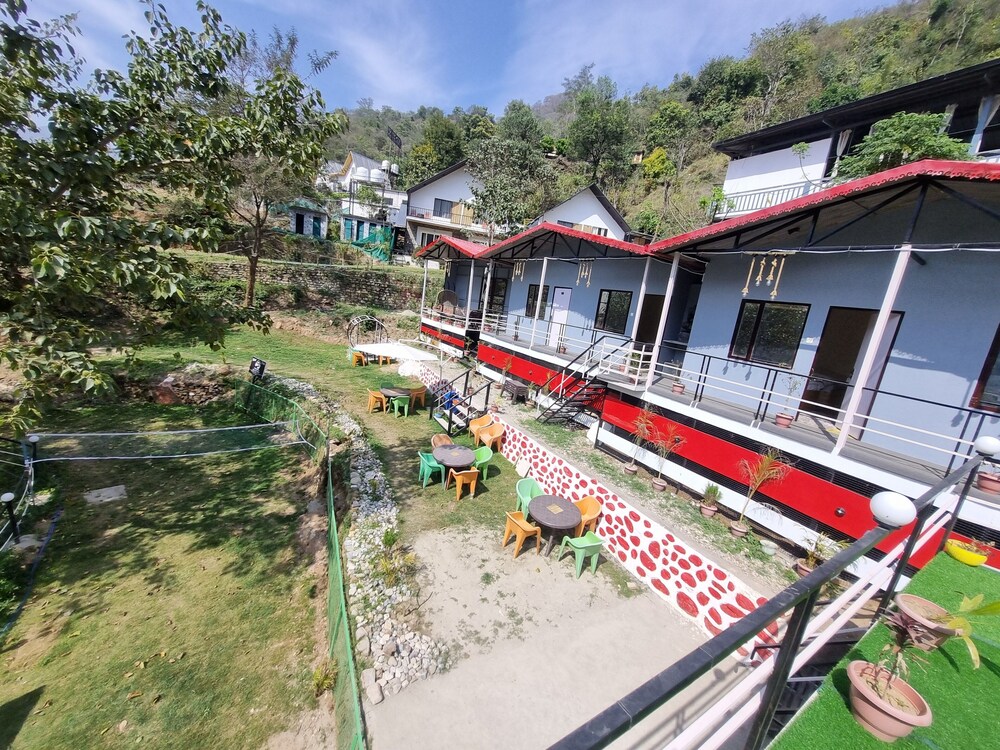 The Seven Hills Resort