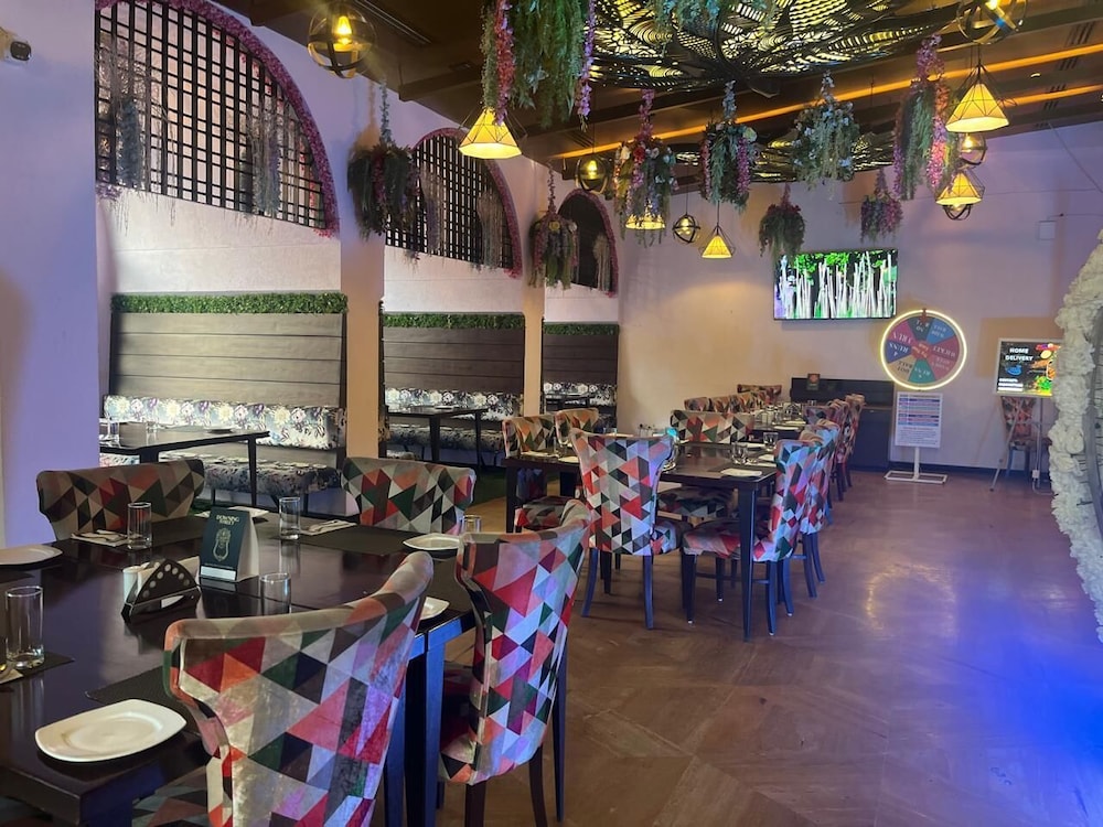 Goa Country Club By Pearl Near Udyog vihar Yashobhoomi