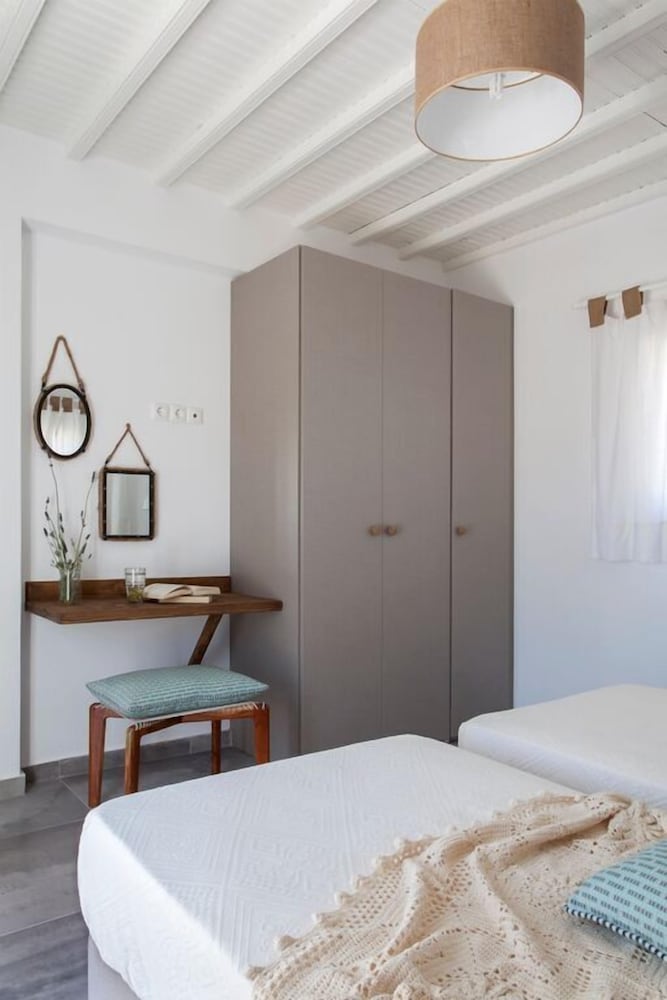 Amperian Mykonos Suites & Villas