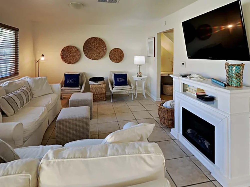 Regency Cabanas D3