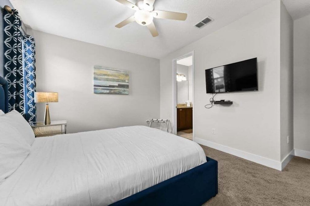 Elegant 8br Retreat W/ Private Pool, Spa & Family-friendly Comfort 8 Bedroom Villa