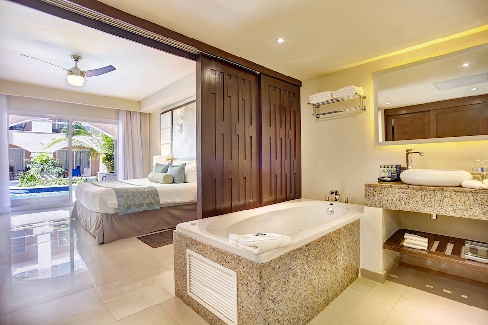 Royalton Hideaway Punta Cana, An Autograph Collection All-Inclusive Resort & Casino – Adults Only photo 100 of 147