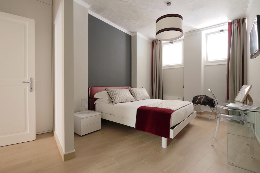 T2 Piazzetta Margutta T2 - My Extra Home