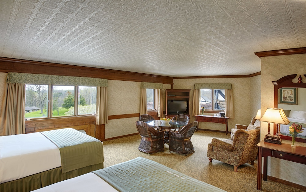 Punderson Manor Lodge and Conference Center