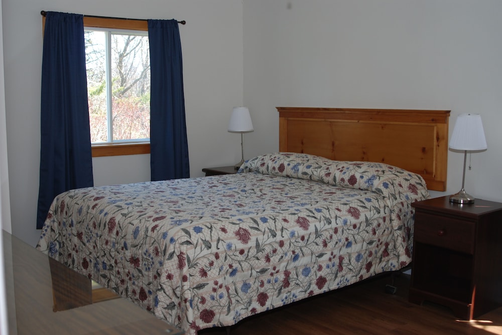Shining Waters Cottages