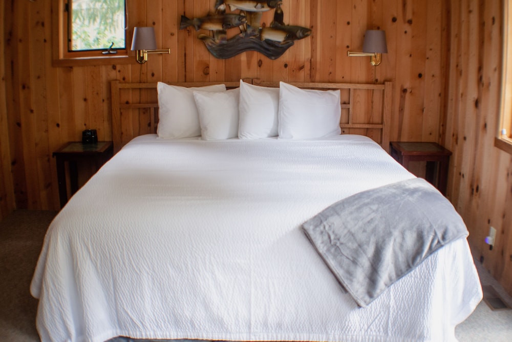 Steamboat Inn