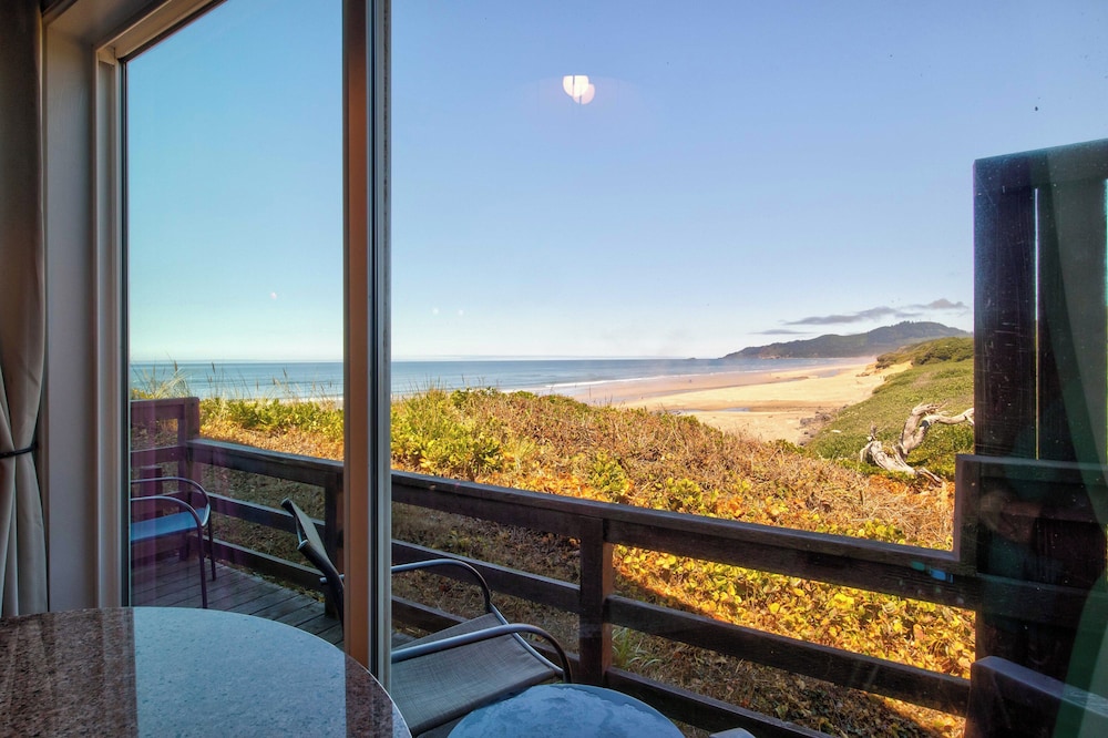 Moolack Shores Inn