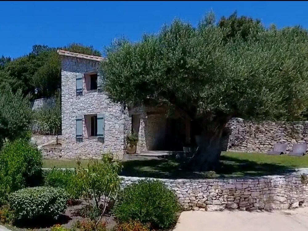 Villa Sanchez photo 1