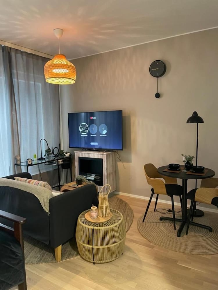 Charming Tampere Apartment With Balcony & Central Heating