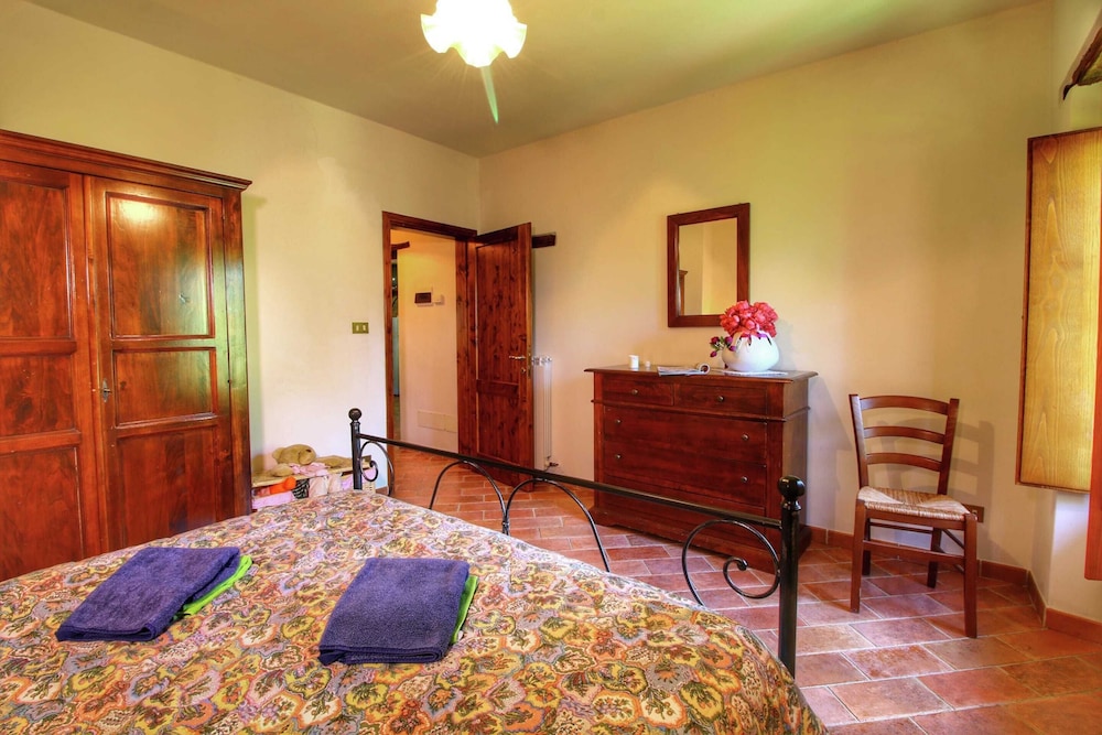 Holiday Home in Ortignano view 4