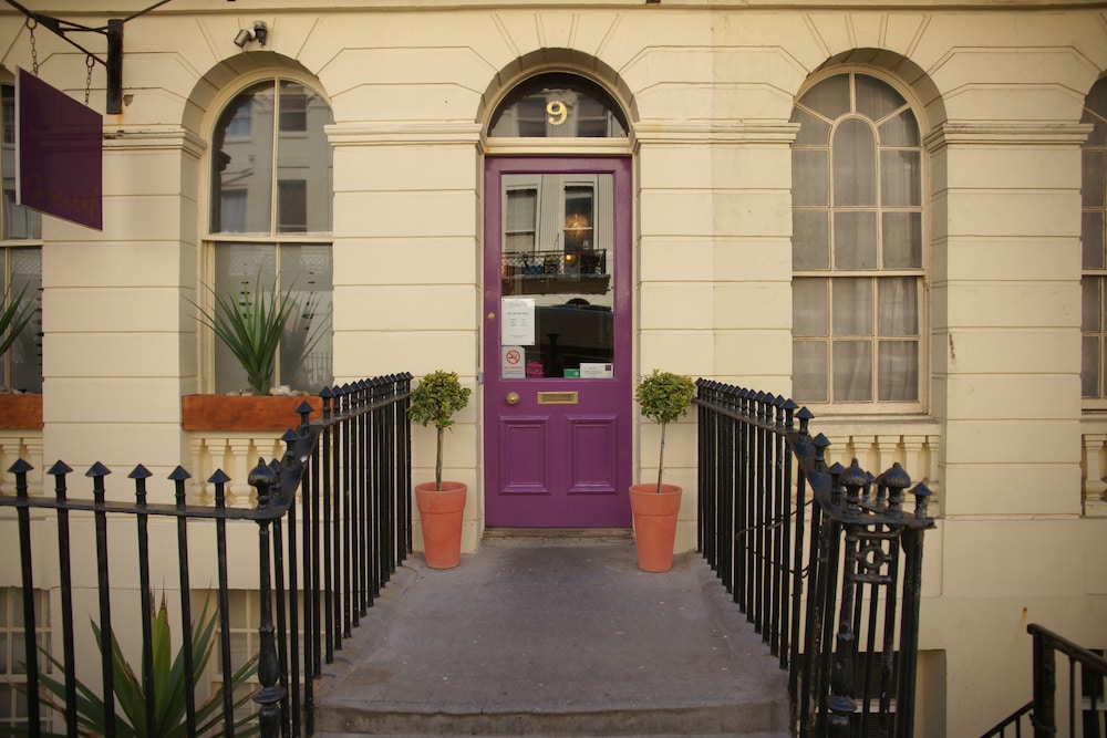 Hotel The Oriental - Guest House - Image 1