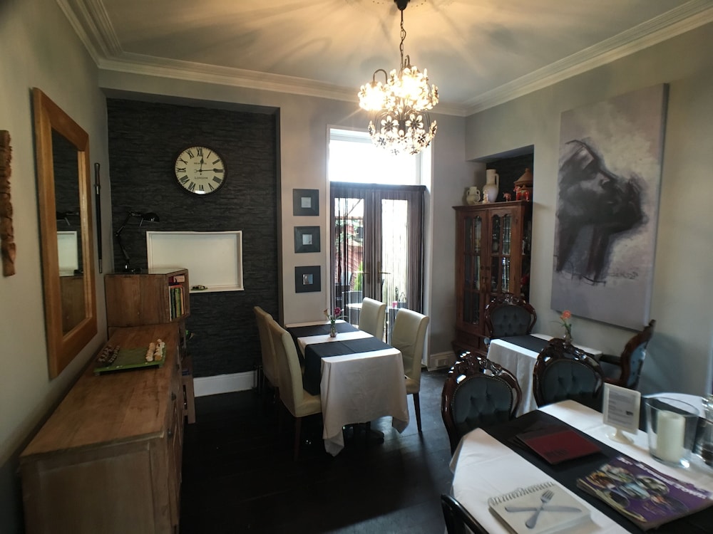 Tyrosa Rooms