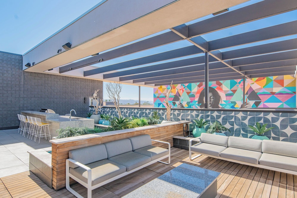 ROVE LIVING/KB - Trovita Rio