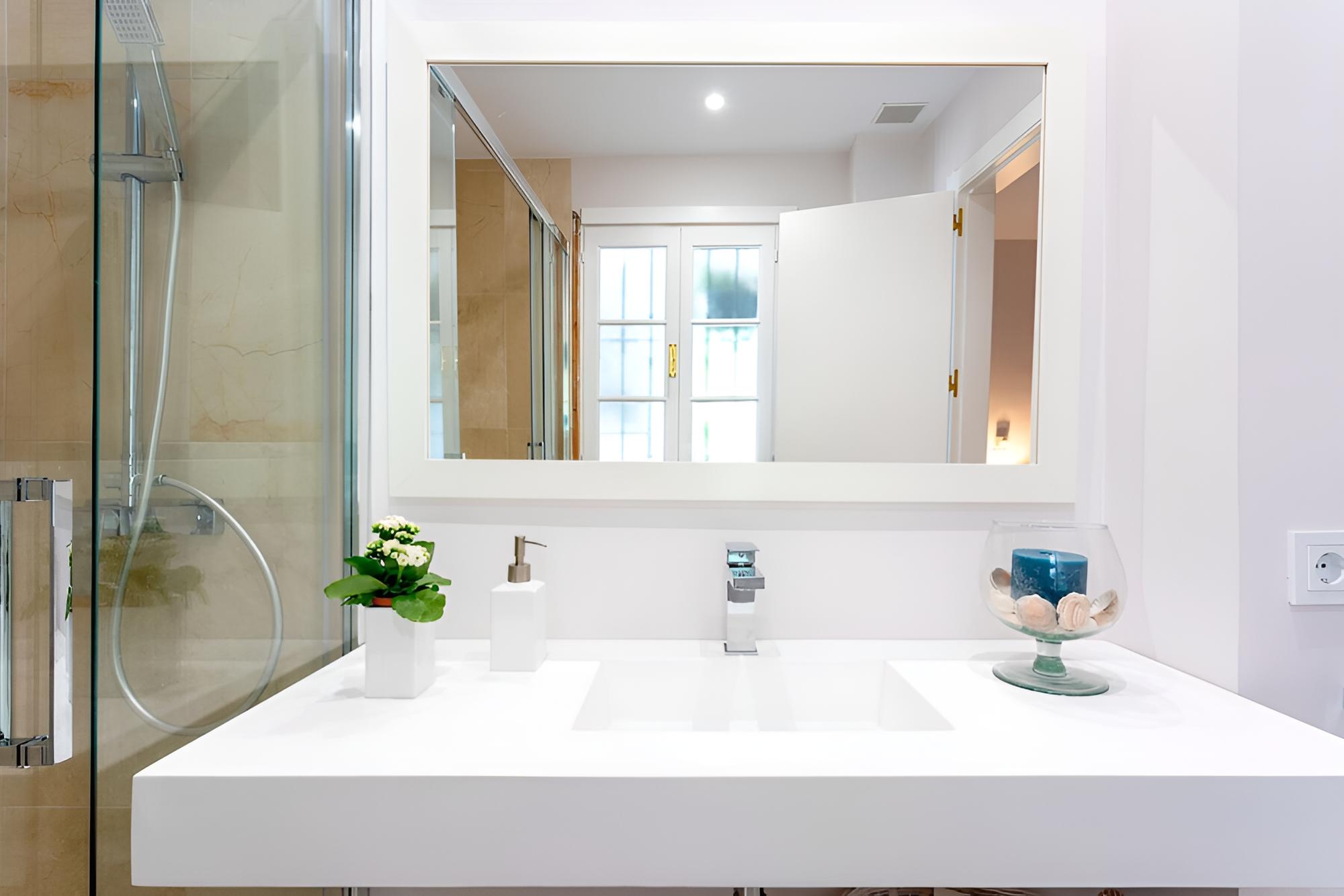 3 Bdrs Apartm With Private Terraces & Communal Swimming Pool in Estepona Benamara II photo 3