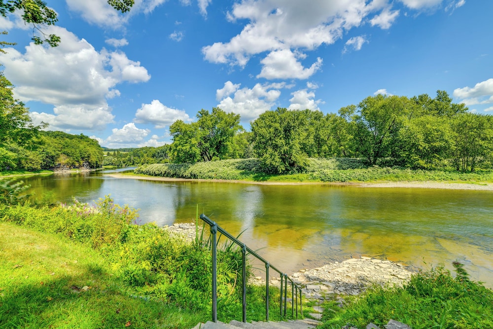 Susquehanna River Cabin: Hike, Hunt & Fish!