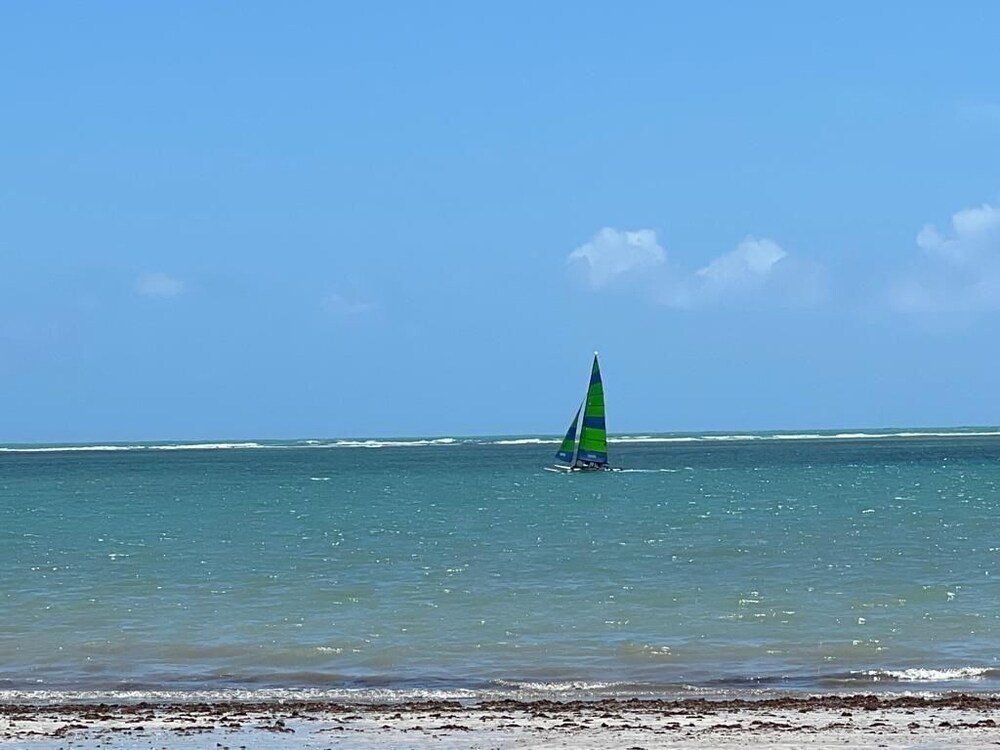 Apto pé na areia Ponta de Campina-PB