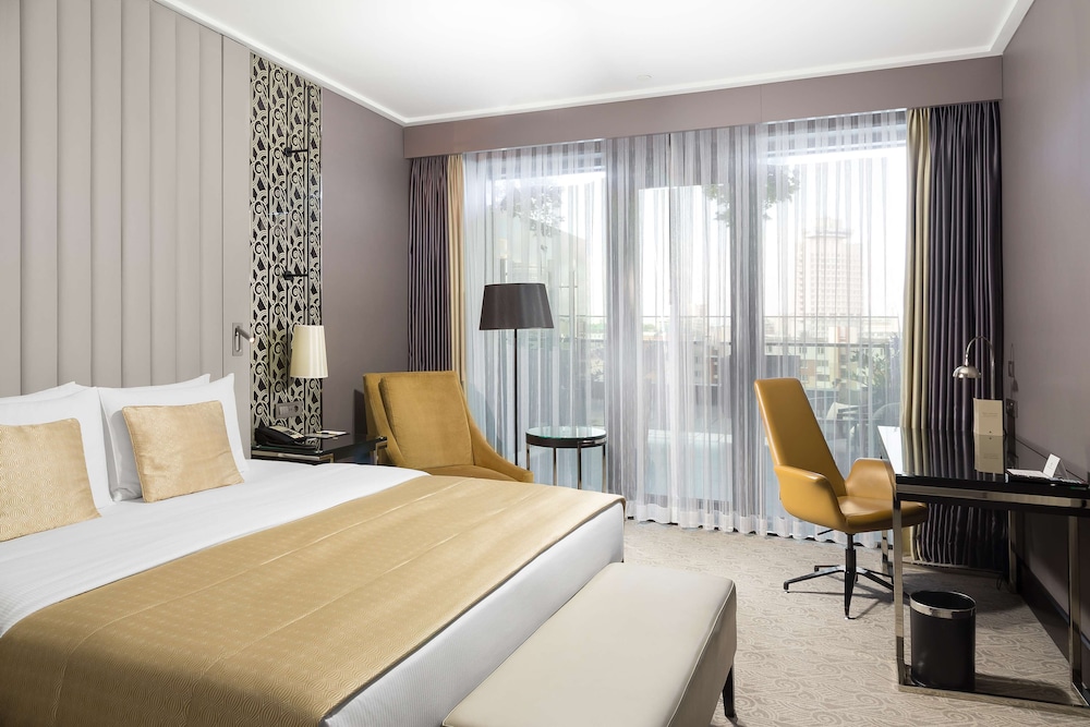 DoubleTree by Hilton Hotel Minsk