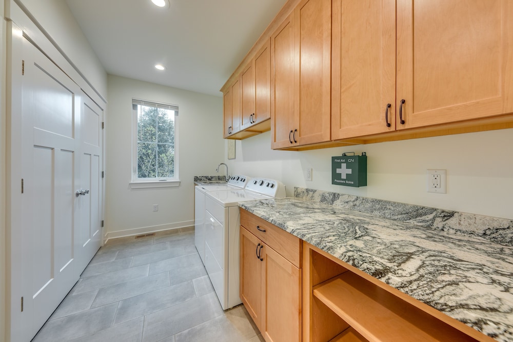 Burlington Vacations - Lakefront Burlington Vacation Rental: Dock  Beach - Property Image 12