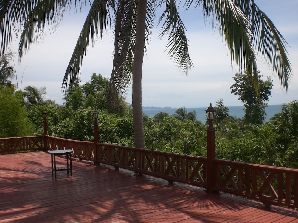 Golden Hill Resort