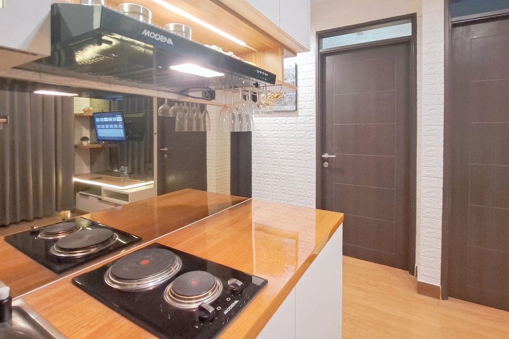 Modern And Comfy 2Br Apartment Mekarwangi Square Cibaduyut