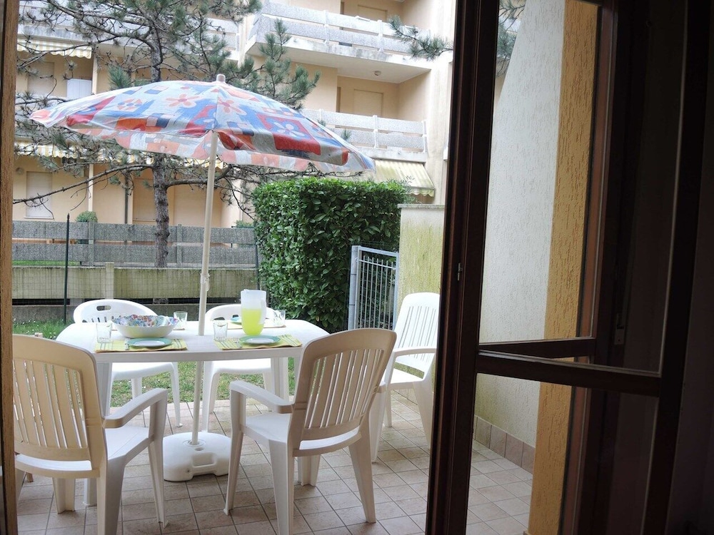 Comfortable Flat Near the sea With Garden