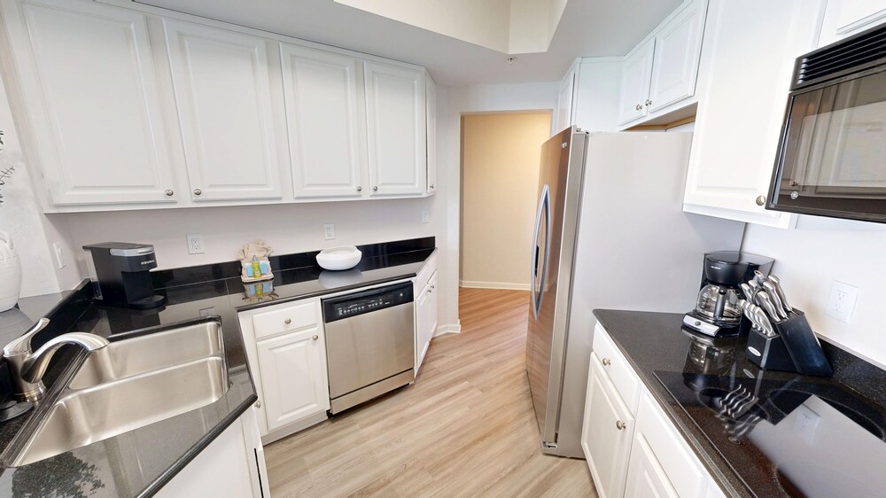 Silver Beach 1104w 3 Bedroom Condo