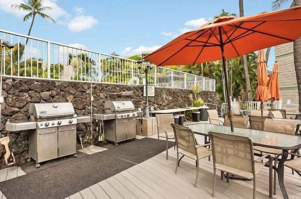 Top Floor With Ocean Views - Convenient Location - Vrkcv