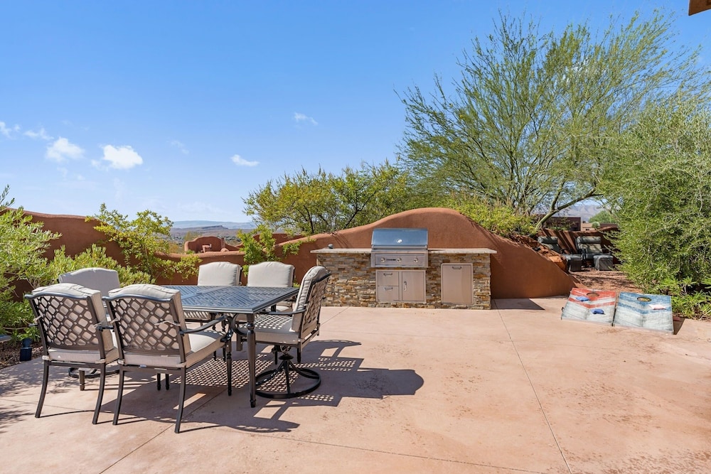 Escape To Entrada 4 Bedroom Home