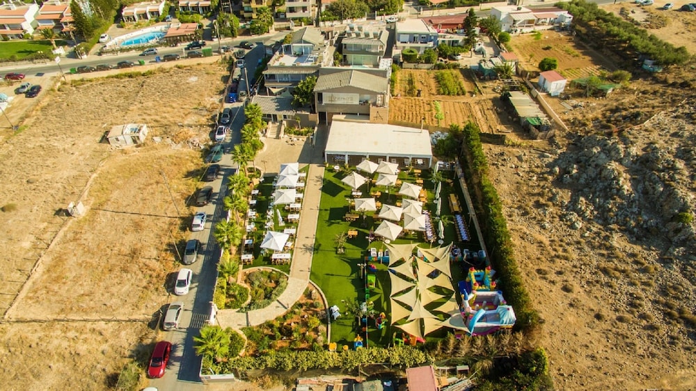 Anemos Suites by Estia