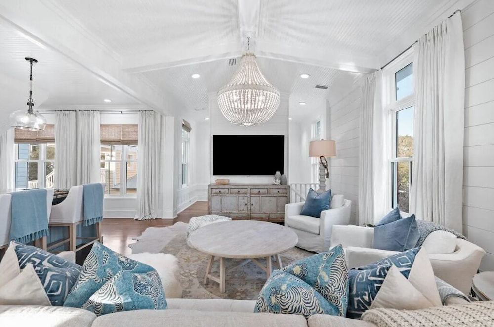 Sea La Vie Seaside Main House