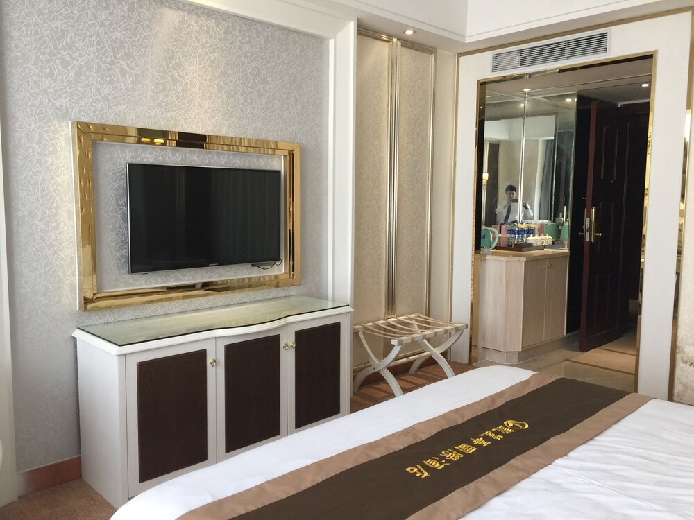 Kelly Wah International Hotel