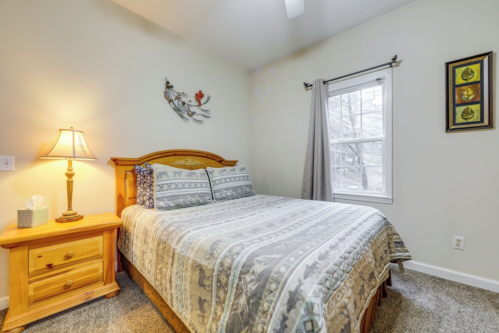 Play & Unwind! Home w/ Hot Tub in Maggie Valley