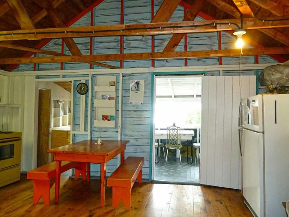 Bruce Bay Cottages & Lighthouse