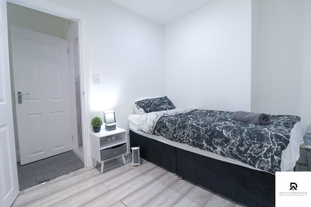 3-bed House in London Near the O2 Arena & Excel
