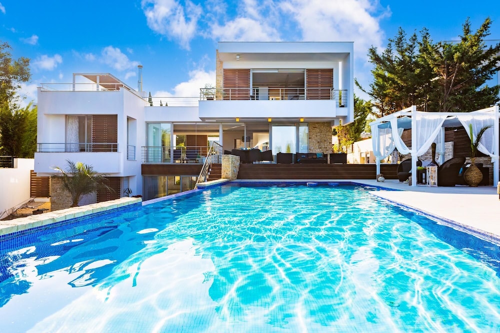 Annabel Beach Palace