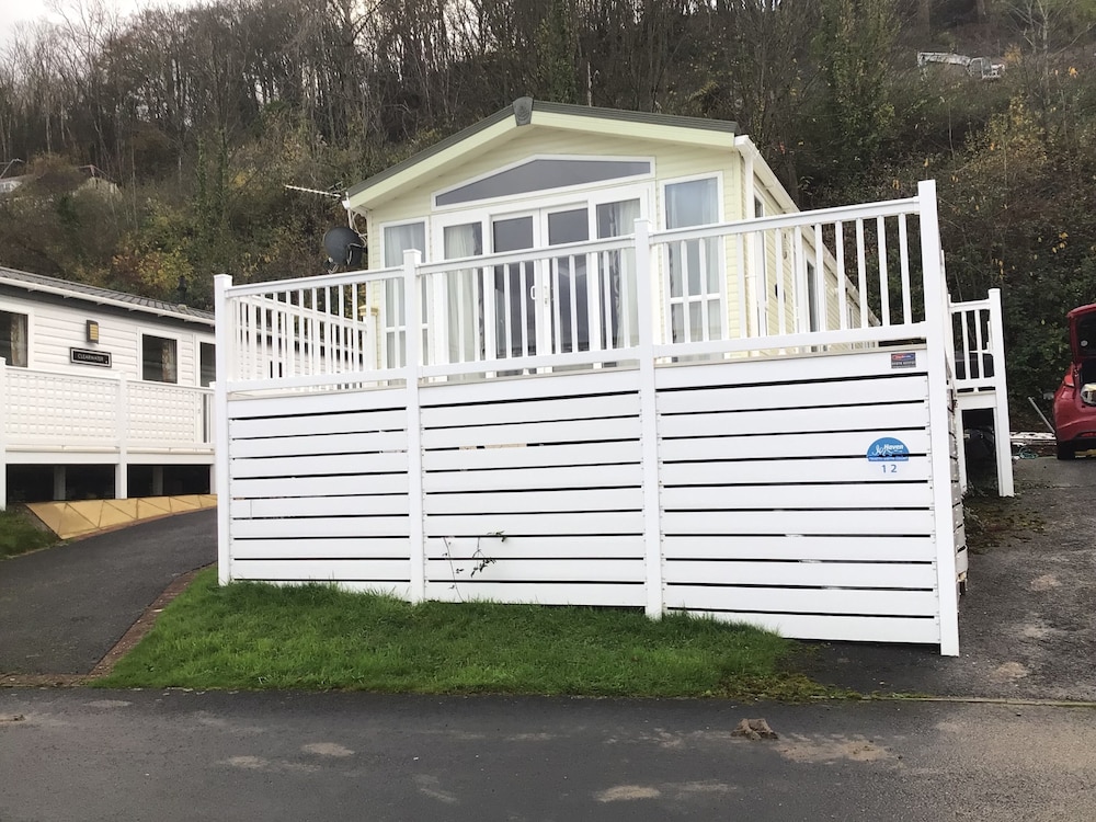 Newquay Haven Caravan 42x14 With Ocean Views