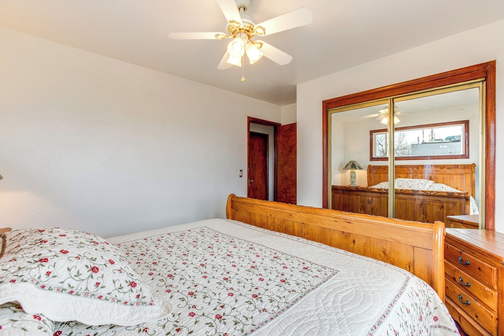 5 Mi to Dtwn Denver: Pet-friendly Home w/ Patio view 5