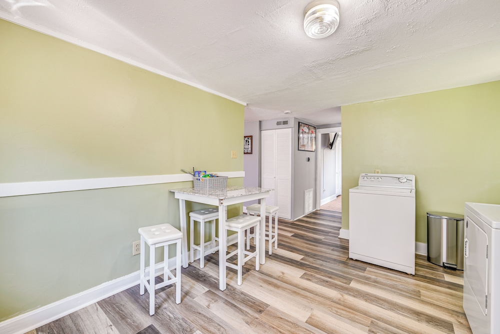 Pet-friendly Apt: Yard & Fire Pit in Boonville