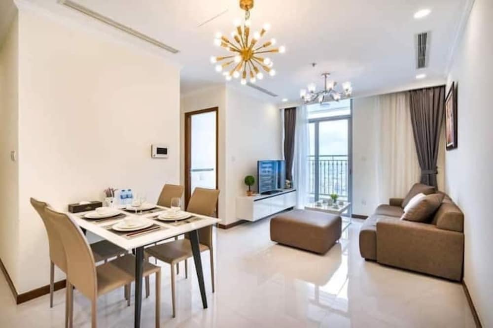 The Aquamarine Landmark Suites - Poolside Access at L4B