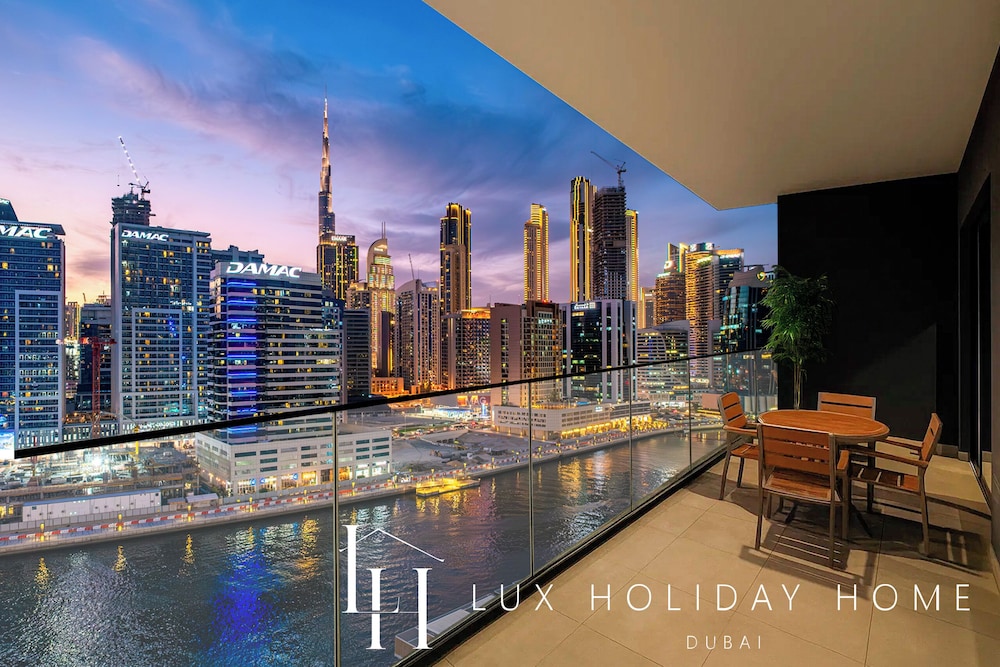LUX The Modern Binghatti Canal Suite 3