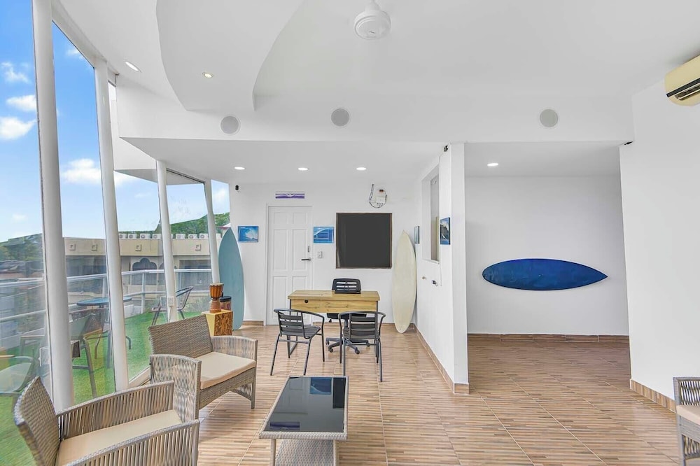 Surfo House