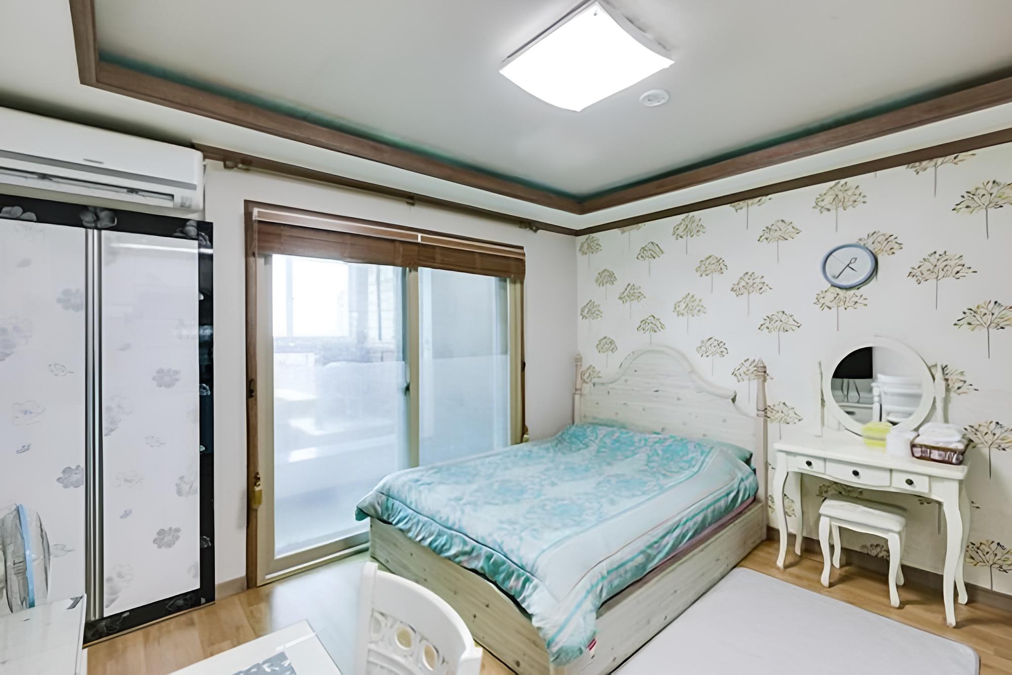Buan Baramui Soksagim Pension