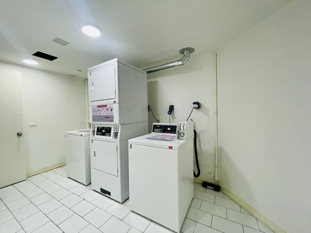 Urban Yungay Santo Domingo Home Office Laundry
