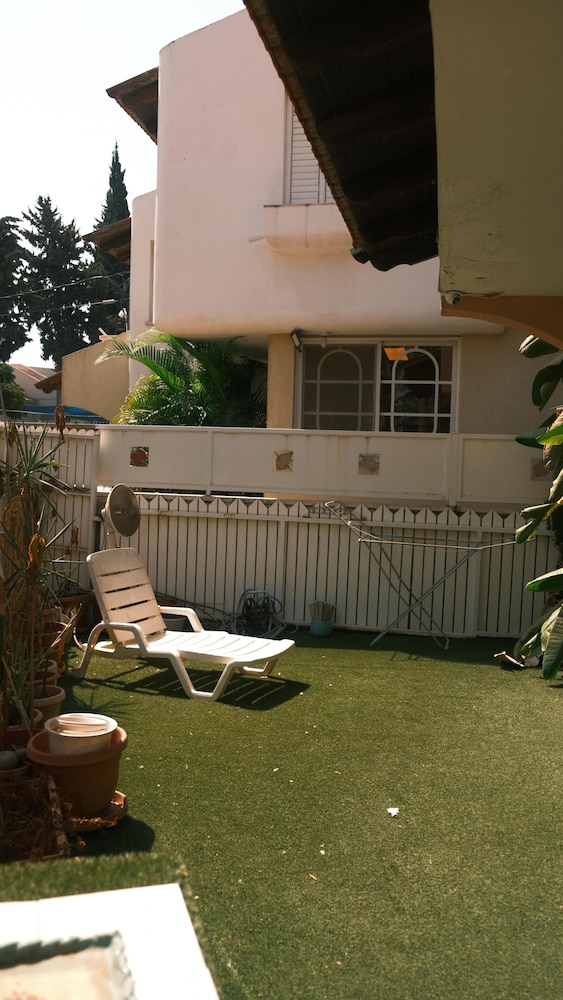 Kfar Saba Guesthouse