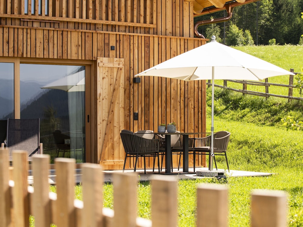 Cosy Chalet in Wolting in a Charming Area