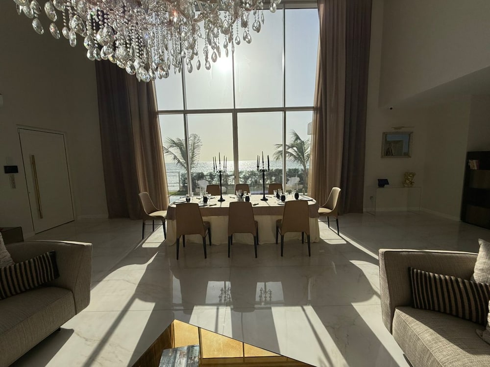 Villa Italia Somone Luxury Hotel