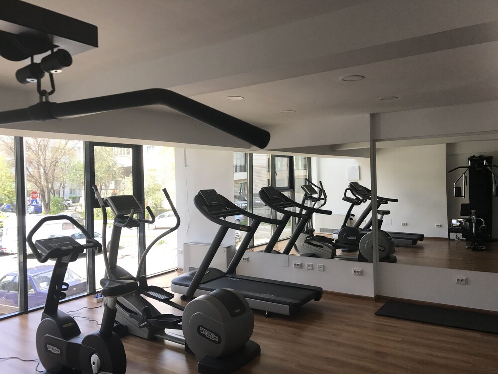 Metropolitan Iassium Luxury Suites