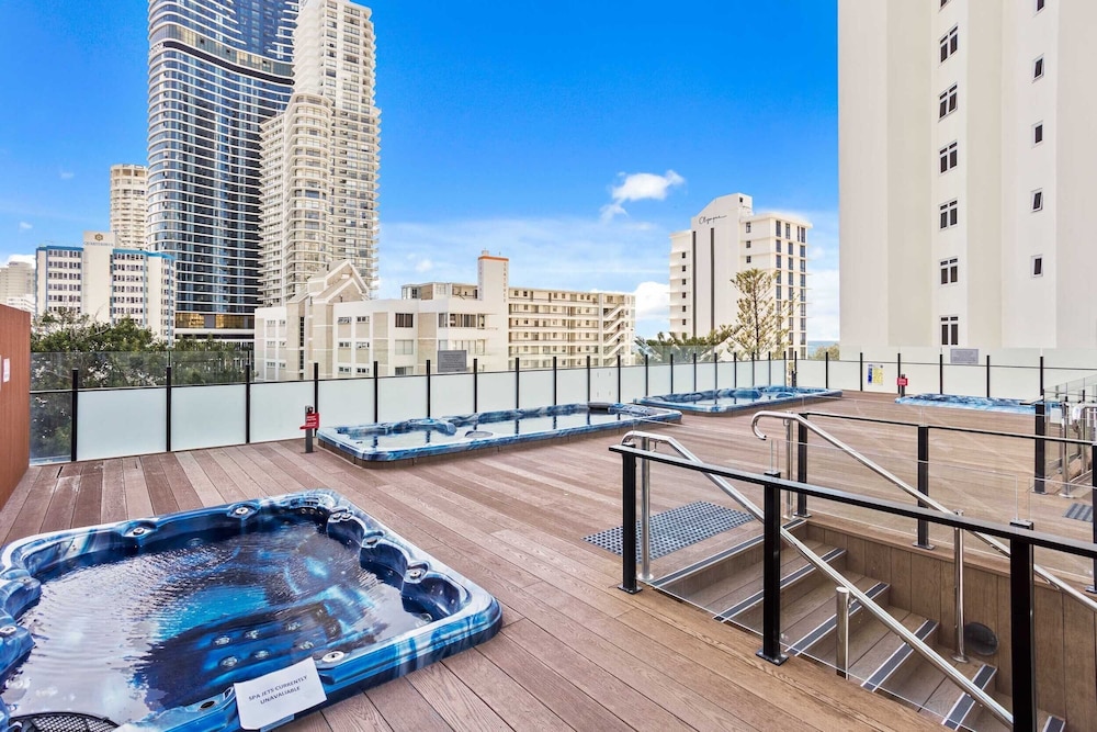 Surfers Paradise Vacations - Ocean View Surfers Paradise Studio Suite - Property Image 12