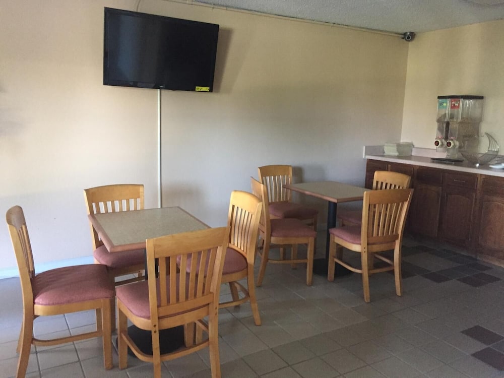 Americas Best Value Inn Manchester, TN