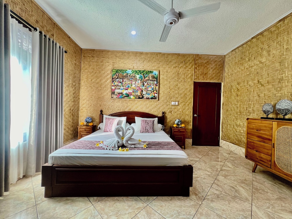 Villa Tiga Naga Sanur